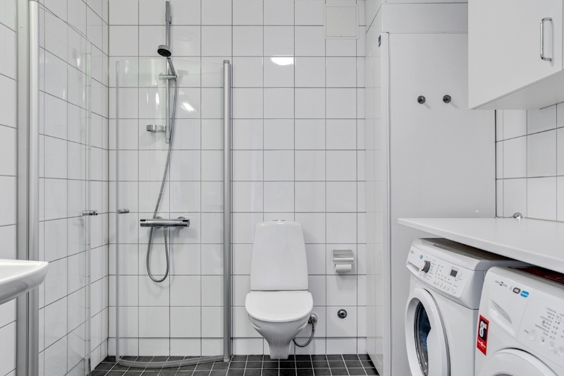 4. Vatrumsrenovering Badrum WC Tvattstuga Relax Spa Bastu.jpg